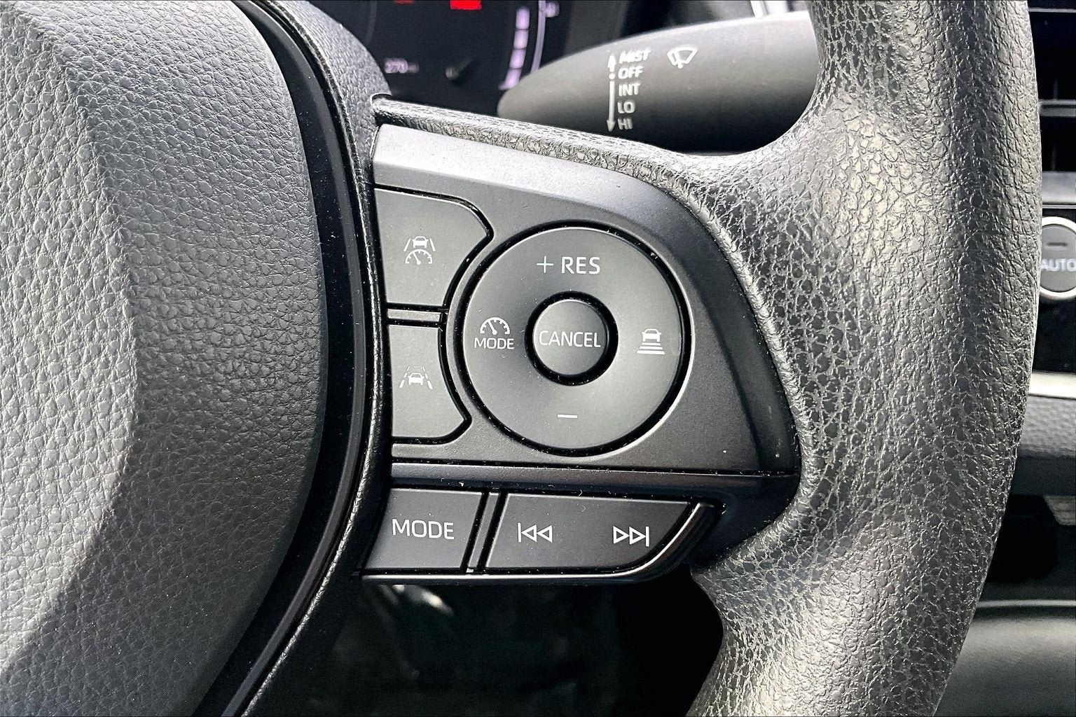 Used 2026 Toyota Corolla LE w/ LE Premium Package FWD image 18
