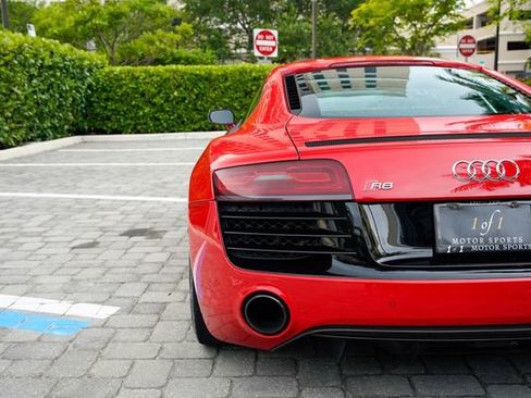 Used 2014 Audi R8 V10 plus AWD/4WD image 24