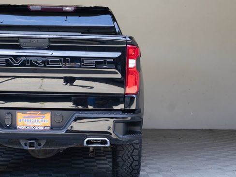 Used 2022 Chevrolet Silverado 1500 LT Trail Boss w/ Safety Package AWD/4WD image 13