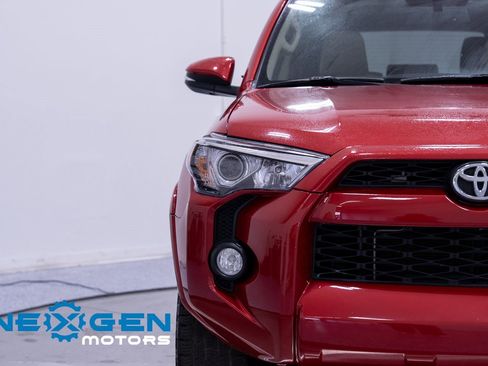 Used 2018 Toyota 4Runner SR5 Premium image 5