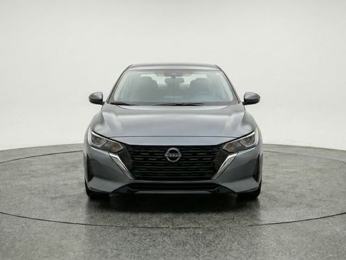 Used 2025 Nissan Sentra SV image 2