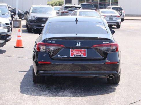 Used 2024 Honda Civic Sport image 6