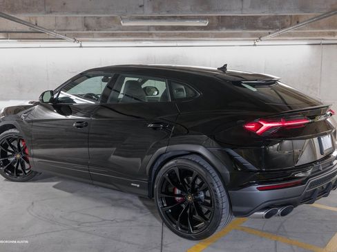 Used 2024 Lamborghini Urus S image 9