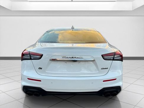 Used 2022 Maserati Ghibli Modena Q4 image 10