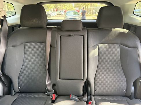 Used 2025 Kia Sportage LX image 32