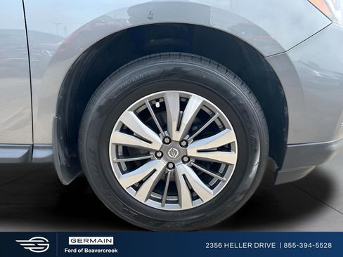 Used 2020 Nissan Pathfinder S AWD/4WD image 23