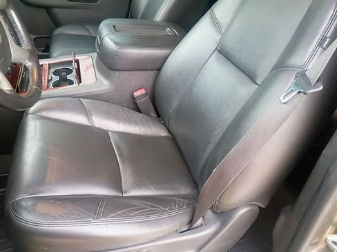 Used 2012 Chevrolet Tahoe LTZ RWD image 22