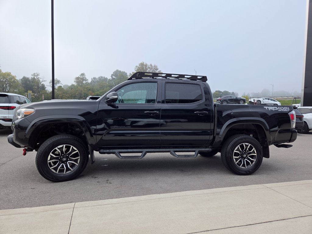 Used 2021 Toyota Tacoma TRD Sport w/ Technology Package AWD/4WD image 22