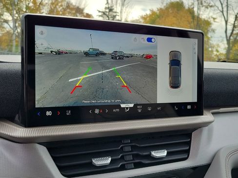 New 2026 Ford Explorer Active w/ Active Comfort Package image 26