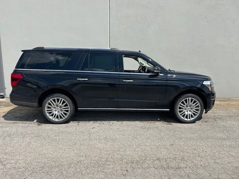 Used 2023 Ford Expedition Max Limited image 15