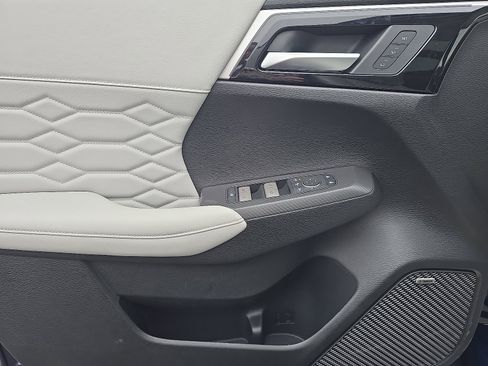 New 2026 Mitsubishi Outlander SEL image 12