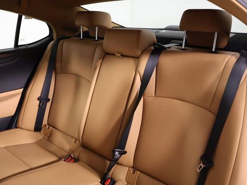 Used 2023 Lexus ES 350 w/ Premium Package image 32