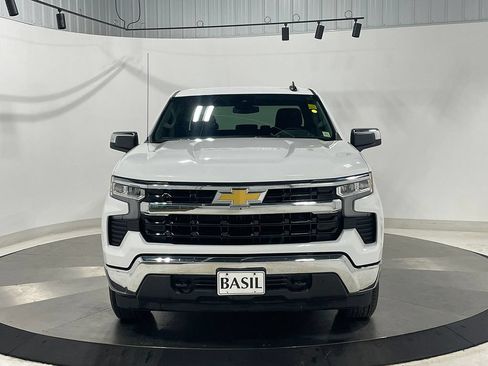 Used 2026 Chevrolet Silverado 1500 LT AWD/4WD image 9