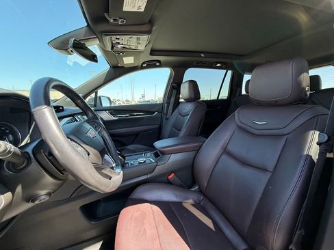 Used 2024 Cadillac XT6 Premium Luxury w/ LPO, Floor Liner Package AWD/4WD image 27