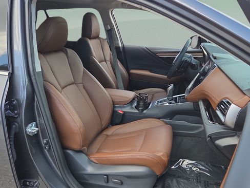 Used 2025 Subaru Outback Touring AWD/4WD image 20