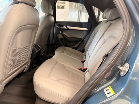 Used 2018 Audi Q3 2.0T Premium w/ Convenience Package image 7