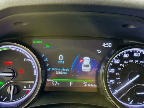 Used 2023 Toyota Camry XSE w/ Cold Weather Package FWD image 10