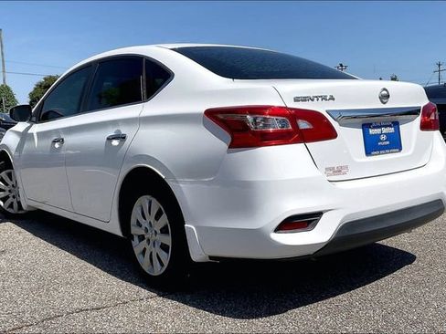 Used 2017 Nissan Sentra S FWD image 4