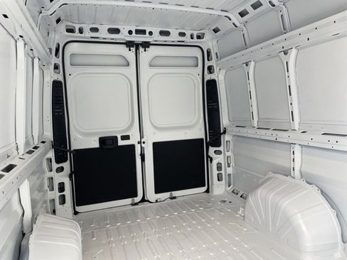 New 2026 RAM ProMaster 3500 w/ Convenience Group image 17