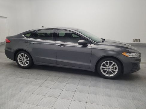 Used 2020 Ford Fusion SE FWD image 11