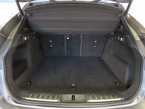 Used 2024 Jaguar F-PACE R-Dynamic S image 39