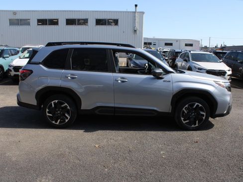 New 2026 Subaru Forester Premium AWD/4WD image 4