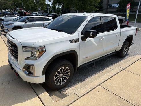 Used 2021 GMC Sierra 1500 AT4 AWD/4WD image 2