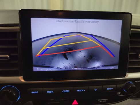 Used 2020 Hyundai Venue SEL w/ Convenience Package FWD image 23