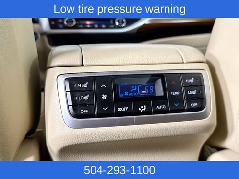 Used 2019 Toyota Highlander Limited image 27