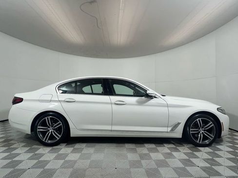 Used 2022 BMW 530i xDrive w/ Premium Package image 8