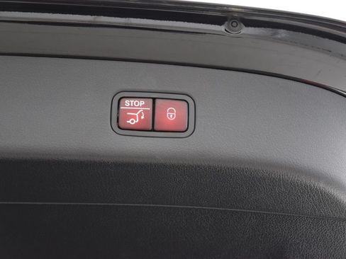 Used 2024 Mercedes-Benz GLC 43 AMG 4MATIC image 31