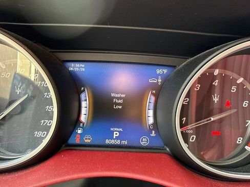 Used 2019 Maserati Levante S AWD/4WD image 6