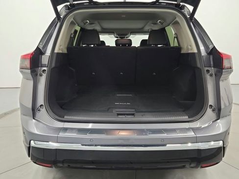 Used 2026 Nissan Rogue Platinum w/ Platinum Premium Package AWD/4WD image 32