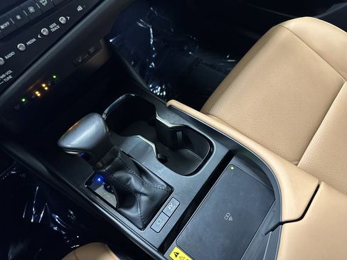 Used 2023 Lexus ES 300h w/ Premium Package image 26