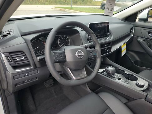 New 2026 Nissan Rogue SV w/ SV Premium Package image 14