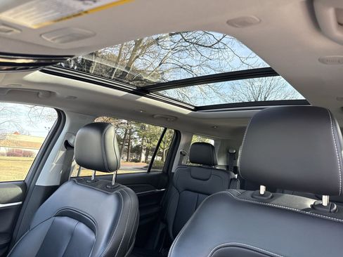 Used 2023 Jeep Grand Cherokee L Limited image 20