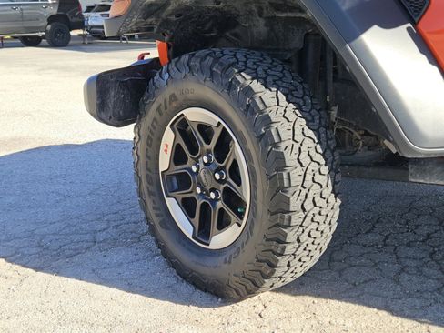 Used 2018 Jeep Wrangler Unlimited Rubicon image 31