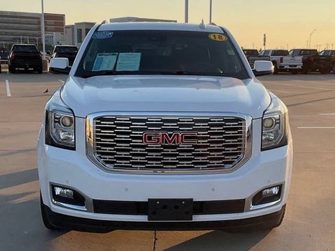 Used 2018 GMC Yukon Denali w/ Denali Ultimate Package AWD/4WD image 3