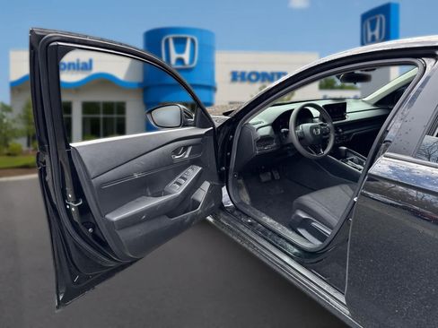 Used 2025 Honda Accord LX image 12