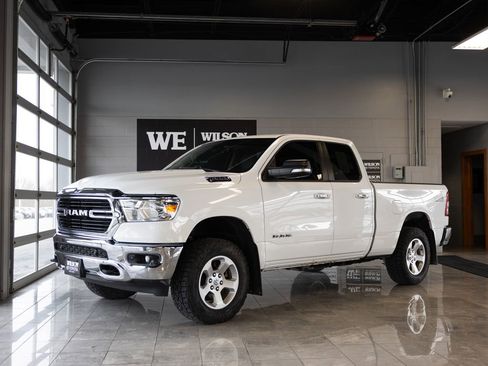 Used 2019 RAM 1500 Big Horn AWD/4WD image 2