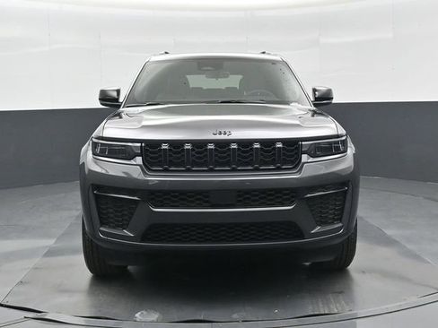 New 2026 Jeep Grand Cherokee L 4WD image 9