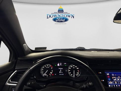 Used 2023 Cadillac XT5 Premium Luxury AWD/4WD image 10