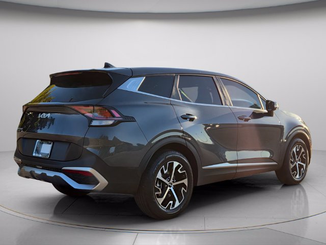 Used 2024 Kia Sportage EX FWD image 7