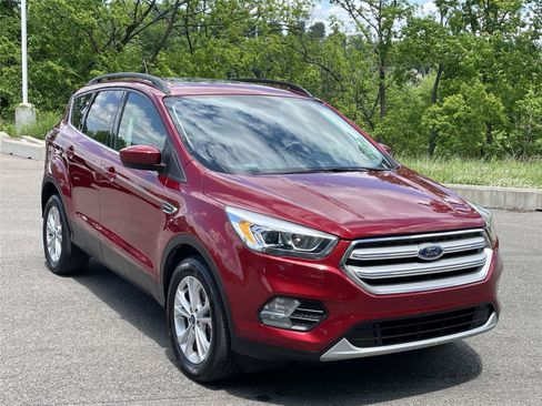 Used 2018 Ford Escape SEL AWD/4WD image 7