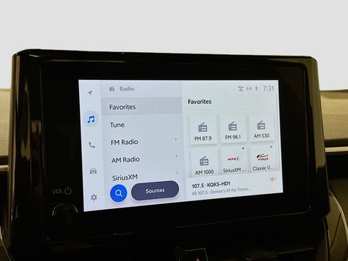 Used 2024 Toyota Corolla LE image 21