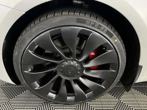 Used 2023 Tesla Model 3 Performance image 11