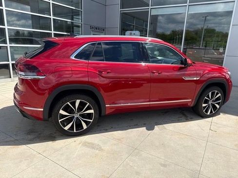 Used 2024 Volkswagen Atlas Cross Sport SEL Premium R-Line AWD/4WD image 8