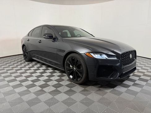 Used 2024 Jaguar XF R-Dynamic SE AWD/4WD image 7