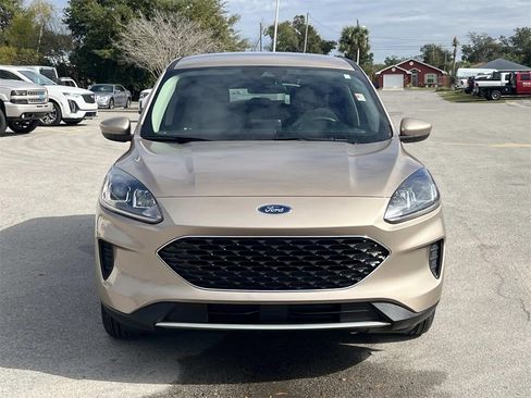 Used 2020 Ford Escape SE image 8