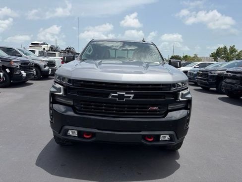 Used 2021 Chevrolet Silverado 1500 LT Trail Boss w/ Convenience Package II AWD/4WD image 2